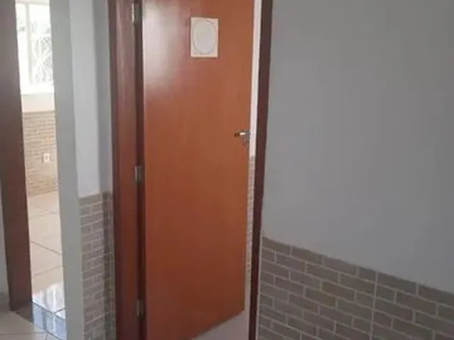 Imagem 10: Casa para Aluguel Possui Cerca 60 Metros Quadrados com 2 Quartos em Gramacho - Duque de Ca