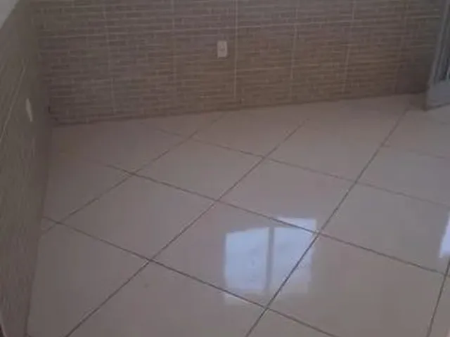 Imagem 6: Casa para Aluguel Possui Cerca 60 Metros Quadrados com 2 Quartos em Gramacho - Duque de Ca