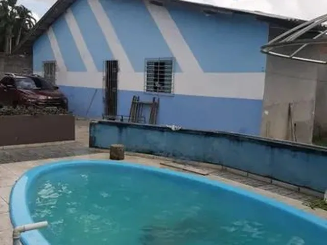 Imagem 2: Alugo Casa com 5 Quartos e Piscina no Ariramba