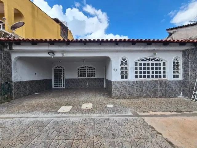 Imagem: 03- Quartos - Areal - R$ 3.000,00 Aluguel