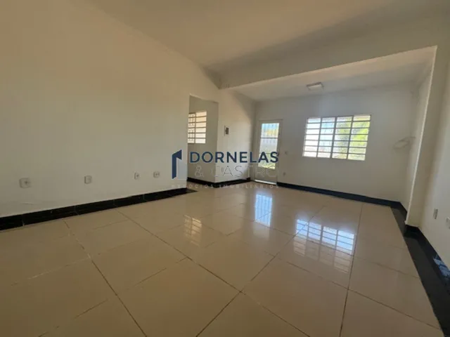 Imagem: CASA TÉRREA 3 DORMITÓRIOS UMA SUÍTE GUARAPARK