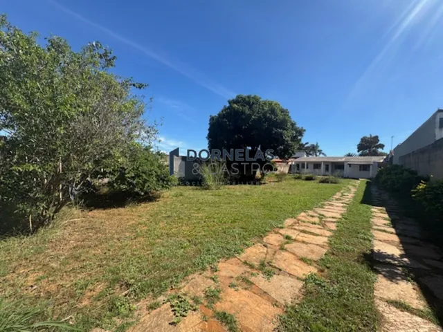 Imagem 4: CASA TÉRREA 3 DORMITÓRIOS UMA SUÍTE GUARAPARK COND. FECHADO TERRENO COM 800M²
