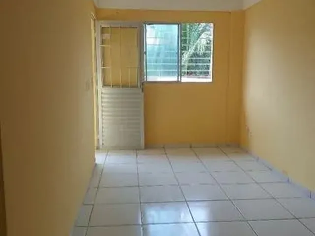 Imagem: Aluga-Se Casa, Próximo Ao Terminal de