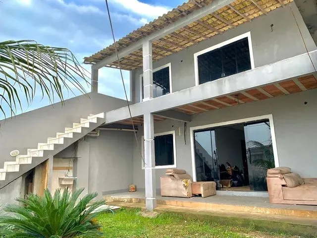 Imagem: A casa em condomínio possui 3 Dormitórios, 3 Banheiros, 4