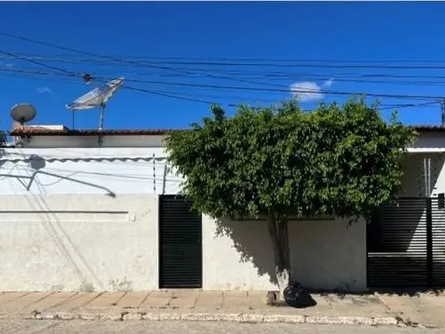 Imagem: Vendo Casa em Salgueiro com Excelente Localização
