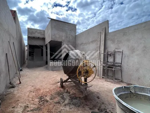 Imagem: Linda Casa em Fase de Construção no Jaraguá