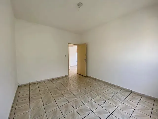 Imagem: Casa para Venda C/ Piscina e 2 Quartos em