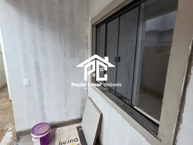 Imagem 4: Excelente imóvel com acabamento moderno e alto padrão de construção, composta por: 03