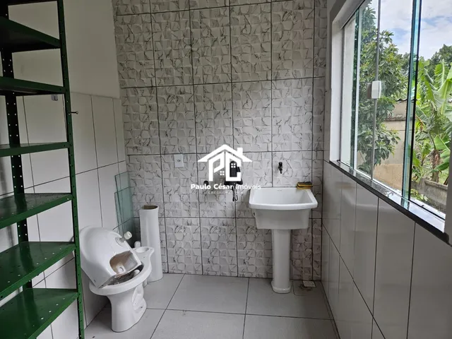 Imagem 4: Imperdível! Casa à venda no Centro de Araruama-RJ, 2 quartos, 1 suíte, sala, banheiro