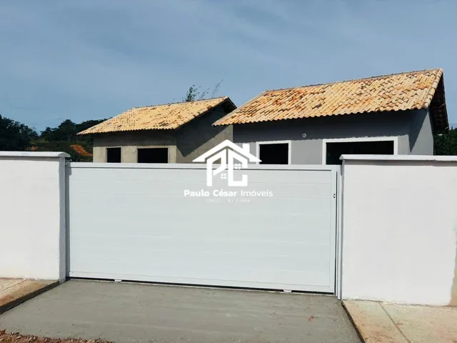 Imagem: A casa possui 1 Dormitório, 1 Banheiro, 1 Vaga na garagem,