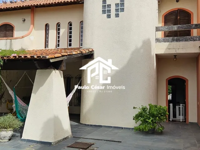 Imagem: Casa dúplex com 04 quartos sendo 01 suíte