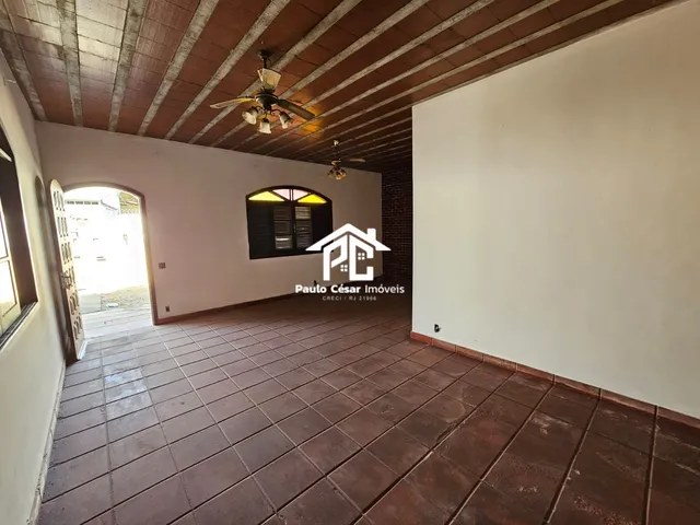 Imagem 13: Casa com 3 quartos sendo 1 suíte, sala em L, banheiro, cozinha , garagem coberta