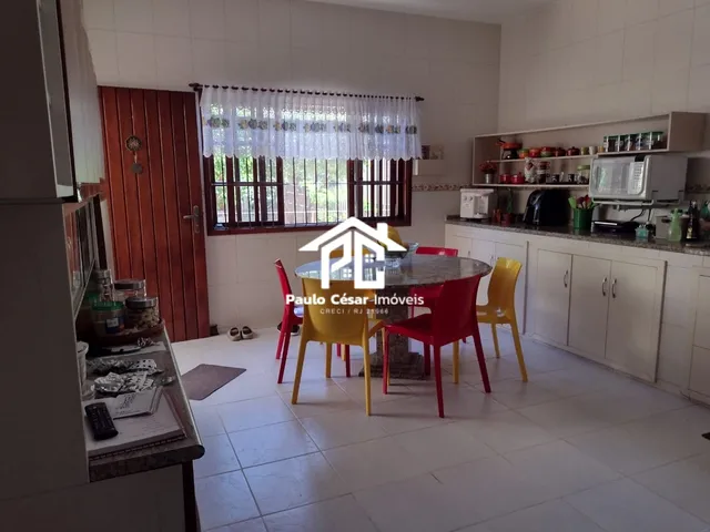 Imagem 12: Imperdível Casa à Venda em Araruama-RJ, Parque Hotel: 3 Quartos, 1 Suíte, 4 Banheiros