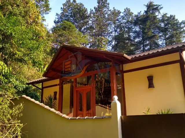 Imagem: Casa À Venda com 3 Dormitórios em Duarte