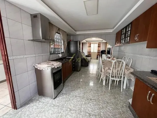 Imagem 13: Casa de Frente para Rua no Maracanã em Colombo