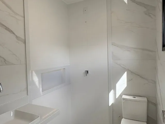 Imagem 1: CASA - LINHARES Casa com 3 dormitórios