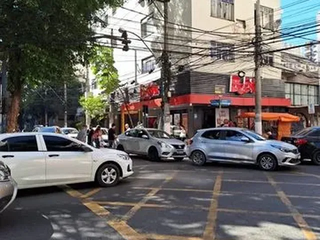 Imagem: O apartamento possui 3 Dormitórios, 2 Banheiros, 87m² de