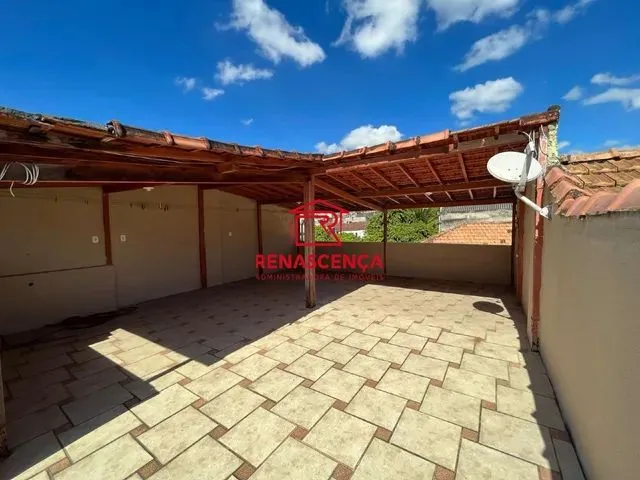 Imagem: Linda Casa de Vila 2 Quartos com Super Terraço