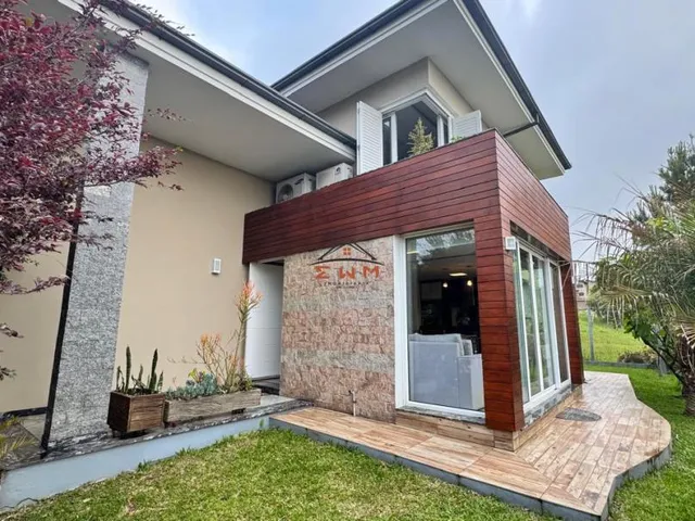 Imagem: Casa de Alto Padrão em Farroupilha bairro