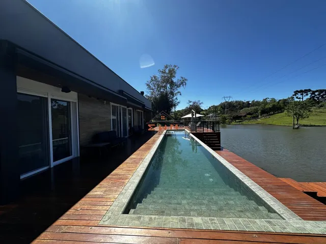 Imagem 7: Chácara de Alto Padrão com Piscina e VistaPanorâmica e lago em Farroupilha - Venda