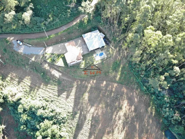 Imagem 3: Chácara à Venda Próxima ao Centro de Farroupilha – 3 Suítes e Piscina