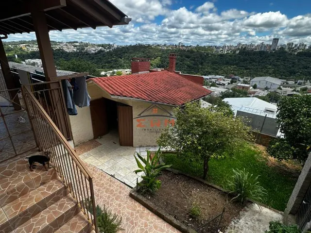 Imagem 8: Casa À Venda em Farroupilha, Bairro Primeiro de Maio, com 3 Dormitórios e Churrasqueira