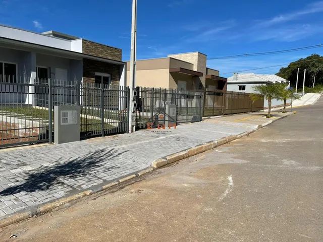 Imagem 4: BELISSIMA CASA GEMINADA COM 98 METROS