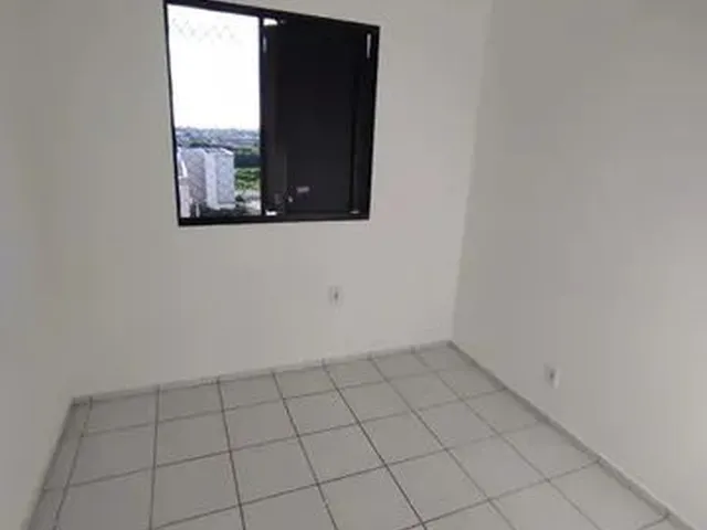 Imagem 3: Lindo Apto. com 2 Quartos Sendo 1 Suíte e Varanda, por Trás da Loja Carajás!