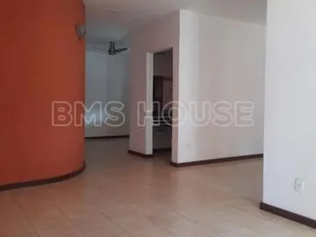 Imagem: A casa possui 4 Dormitórios, 3 Suítes, 5 Banheiros, 5