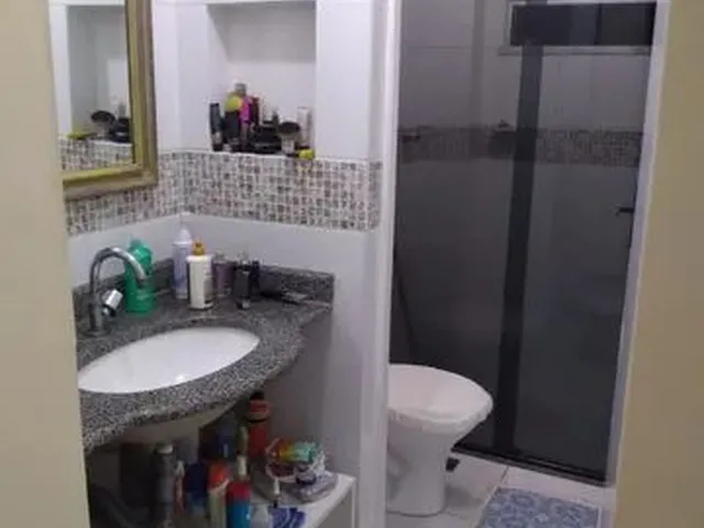 Imagem: Alugo Apartamento com 2 Quartos, Totalmente
