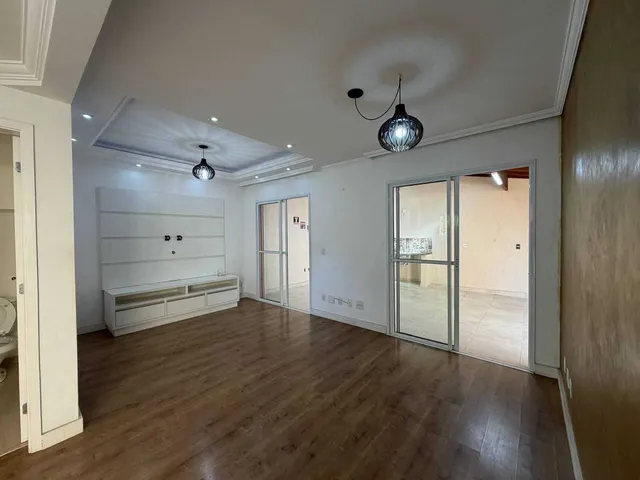 Imagem: A casa possui 3 Dormitórios, 1 Suíte, 3 Banheiros, 2