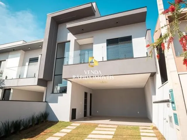 Imagem: A casa possui 3 Dormitórios, 1 Suíte, 1 Banheiro, 2 Vagas