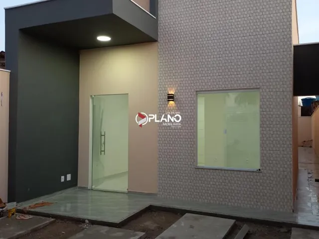 Imagem: VENDO CASA DE RUA PUBLICA BEM LOCALIZADA