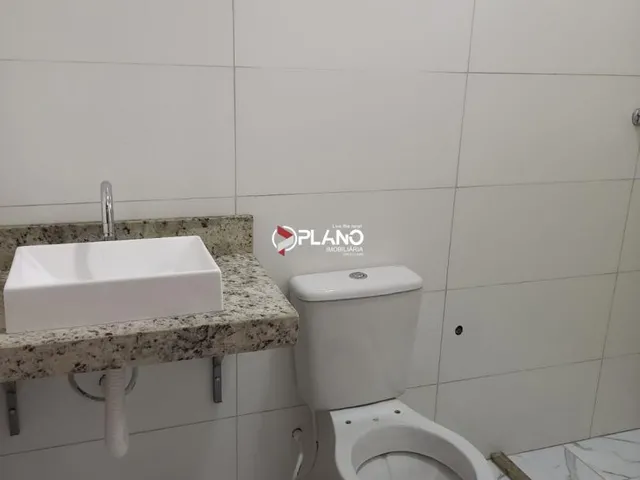 Imagem 4: VENDO CASA DE RUA PUBLICA BEM LOCALIZADA