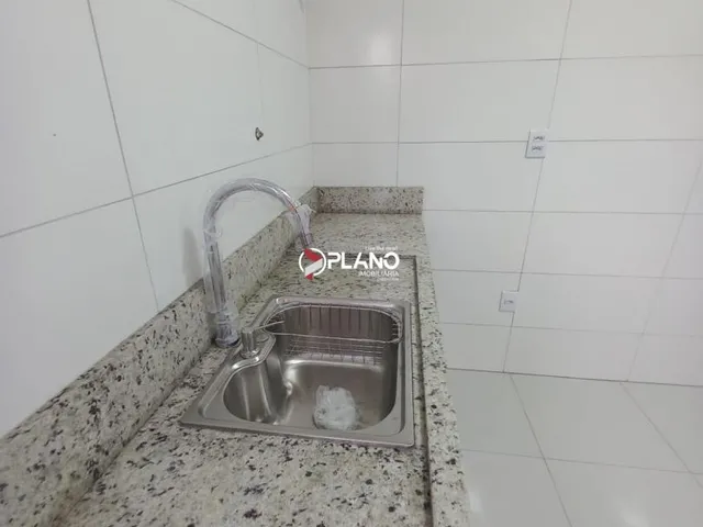 Imagem 9: VENDO CASA DE RUA PUBLICA BEM LOCALIZADA