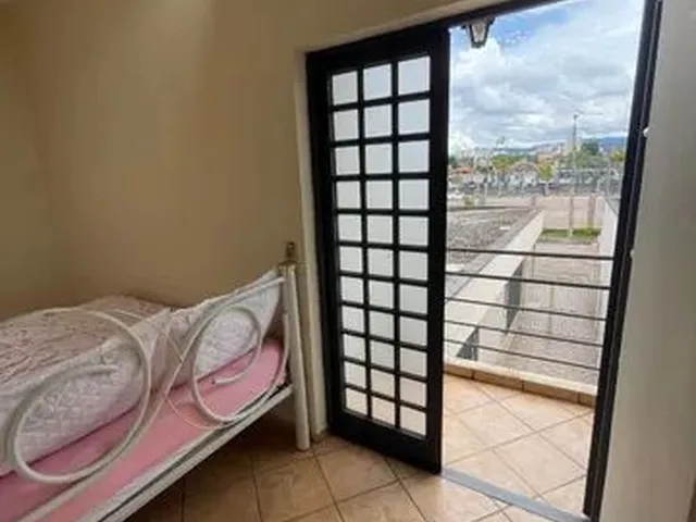 Imagem: Quarto Mobiliado para Mulher