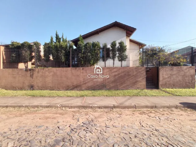 Imagem: Casa com piscina à venda em São Leopoldo