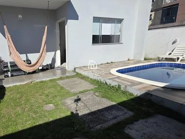 Imagem: Linda casa com piscina à venda em São