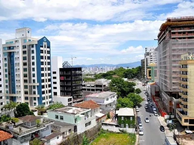 Imagem 11: Apartamento de 2 Quartos para Alugar no Bairro Centro