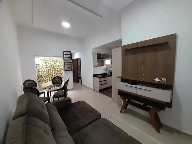Imagem: Casa de 2 Quartos para Alugar no Bairro