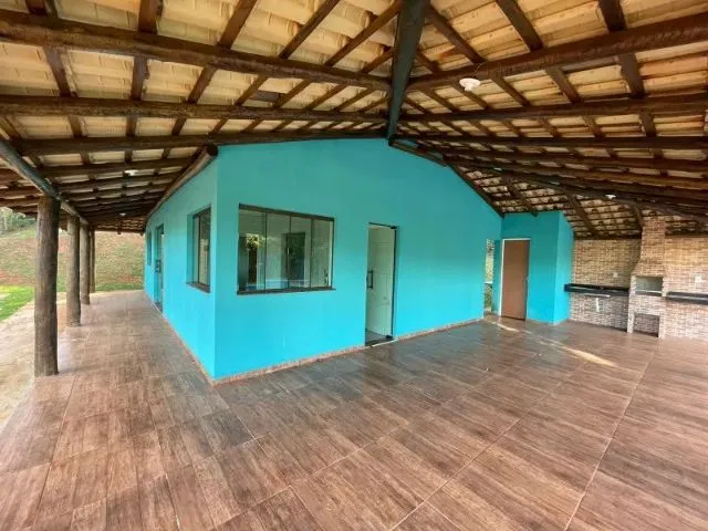 Imagem 14: Sítio com Casa de 03 Quartos, com Área de 600 M² em Itatiaiuçu Mg