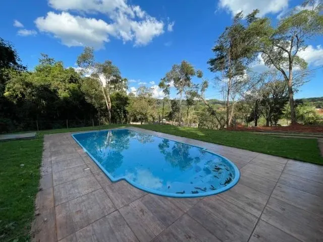 Imagem 8: Sítio com Casa de 03 Quartos, com Área de 600 M² em Itatiaiuçu Mg