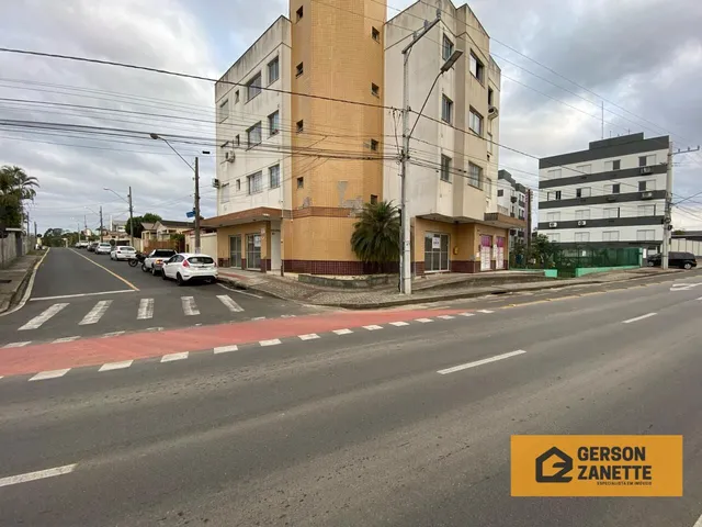 Imagem: Sala Comercial térrea localizada no Ed
