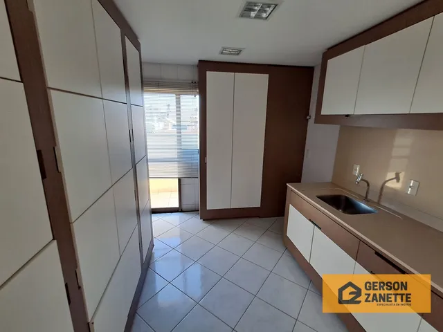 Imagem 6: Apartamento tríplex - Ed. Zulma Naspolini Manique