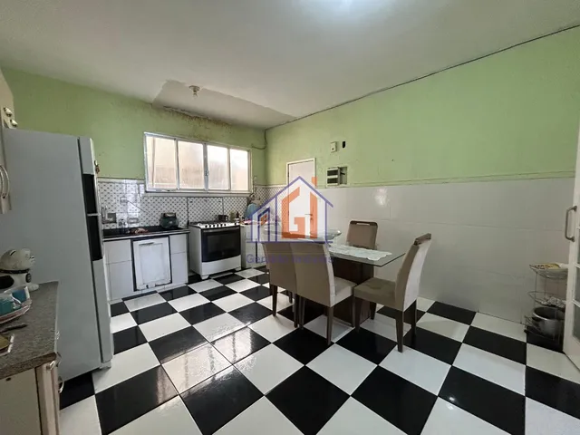 Imagem 2: Apartamento:(CENTRO)3 QUARTOS, SALA, COZINHA, BANHEIRO SOCIAL, ÁREA DE SERVIÇO