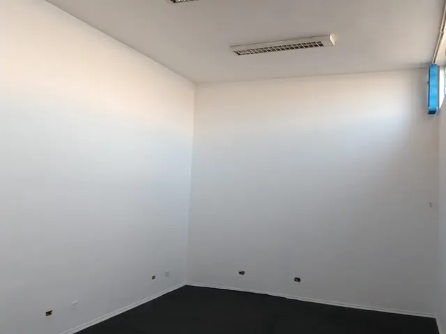 Imagem: Salas Comerciais - Km 18