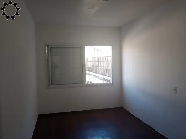 Imagem 8: CASA - CENTRO Casa com 3 dormitórios