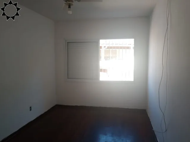 Imagem 3: CASA - CENTRO Casa com 3 dormitórios