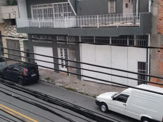 Imagem: A loja possui 14 Dormitórios, 14 Banheiros, 1 Vaga na