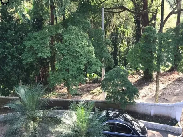 Imagem: TERRENO - TRÊS MONTANHAS